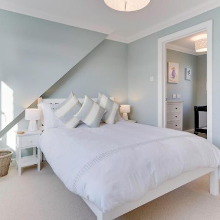 Super 5 Bedroom Family Friendly Retreat Rustington Littlehampton Exterior photo