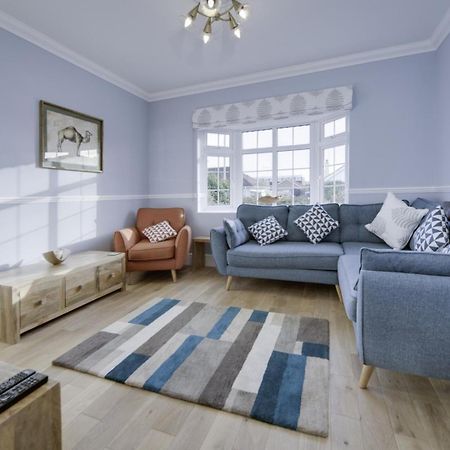 Super 5 Bedroom Family Friendly Retreat Rustington Littlehampton Exterior photo
